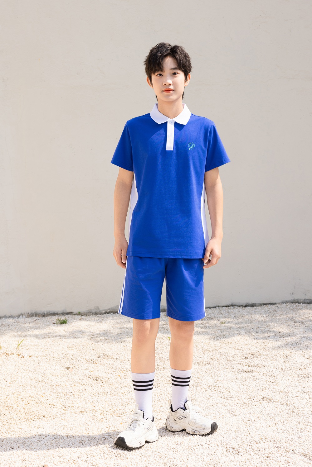 中学夏季男生校服